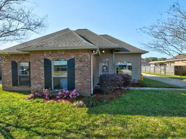 16906 Lynnwood Ave, Greenwell Springs, LA 70739