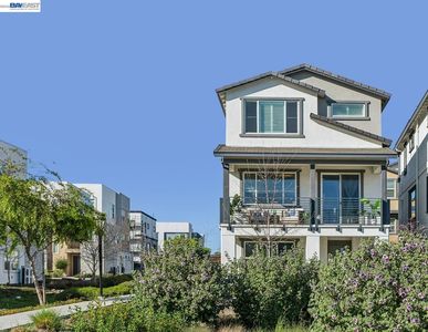 646 Eucalyptus Way, Alameda, CA, 94501