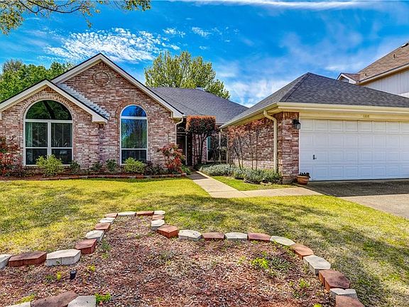 4th image of 6816 Hickory Hollow Ln