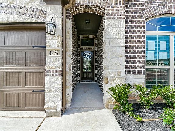 4th image of 4227 Great Bear Pl