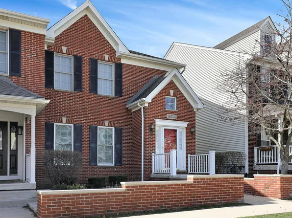 39W349 Herrington Blvd W, Geneva, IL 60134