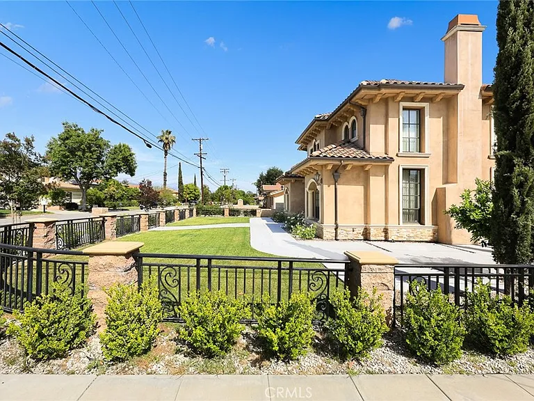 536 W Camino Real Ave — Photo 61