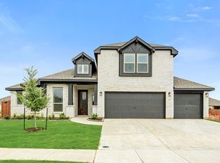 327 Chestnut Ln, Glenn Heights, TX 75154