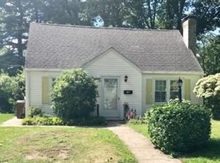 18 Colonial Rd, Auburn, MA 01501