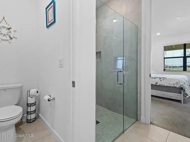 9713 Alister Dr — Photo 10