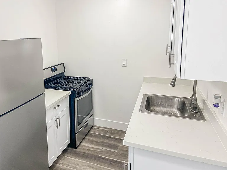 Carlson Drive Apartments — Photo 21
