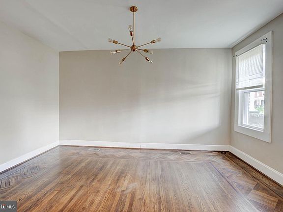 5th image of 2515 Loyola Southway