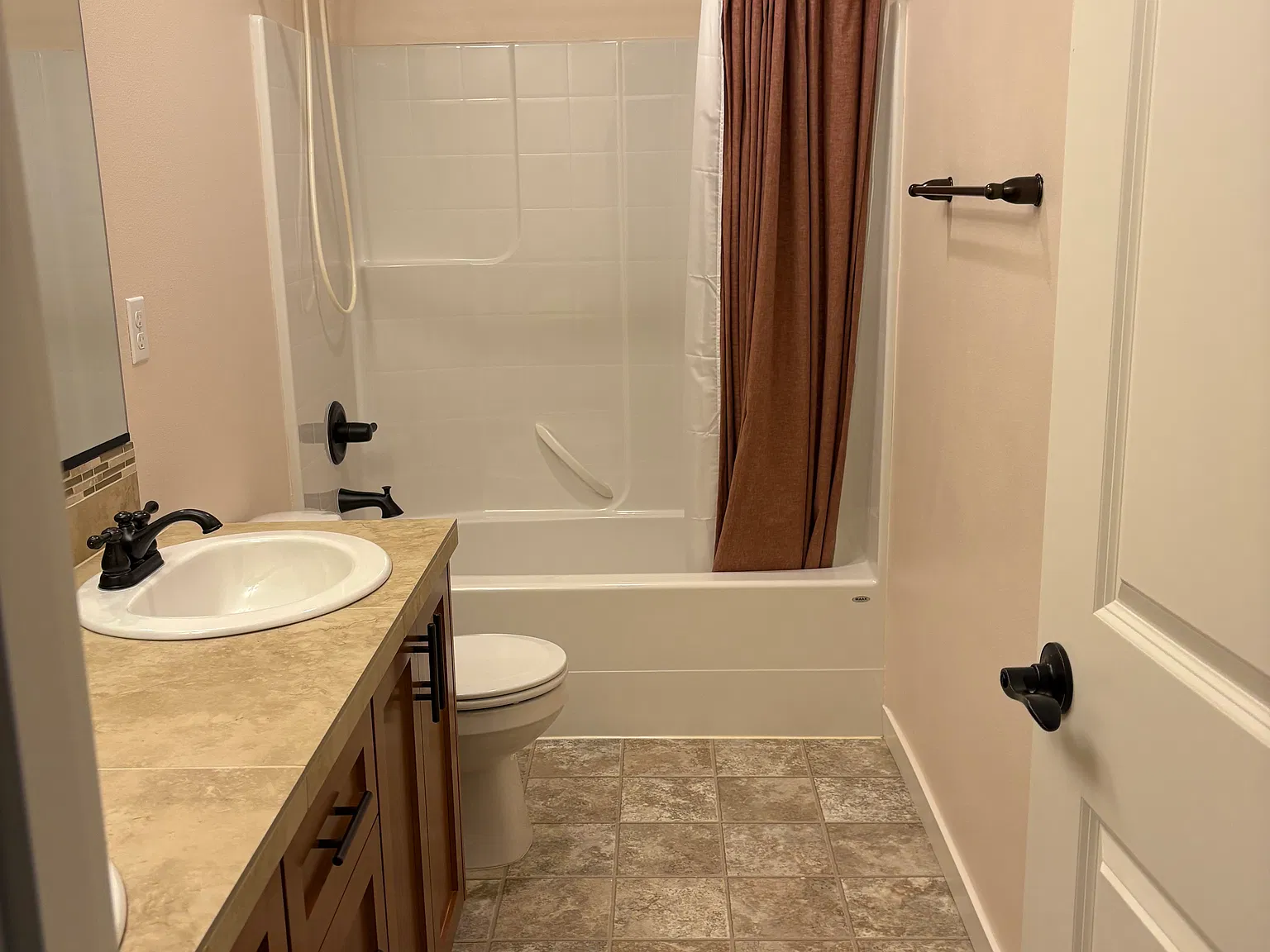 4 bed, 2286 sqft, $3,150 — Photo 1