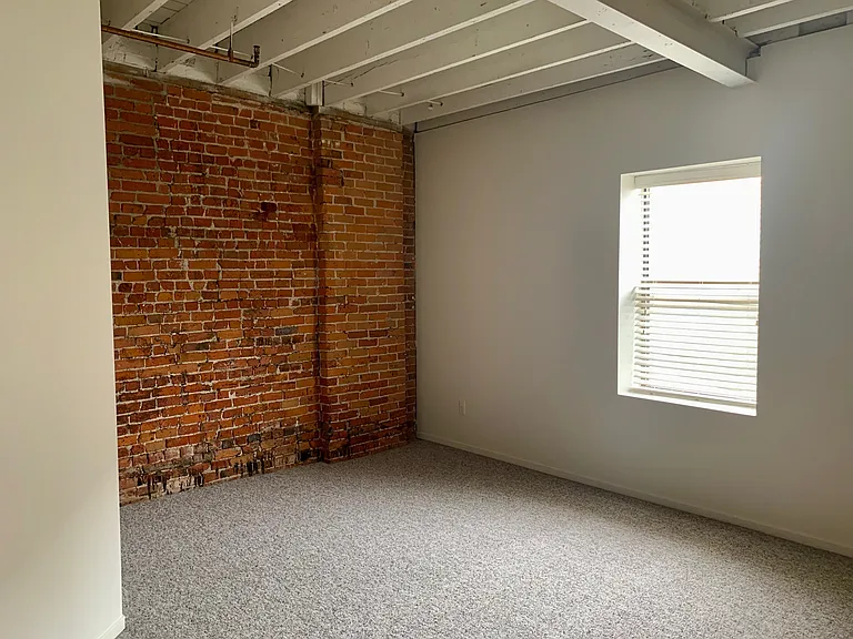 213 S 4th Ave #2B — Photo 17