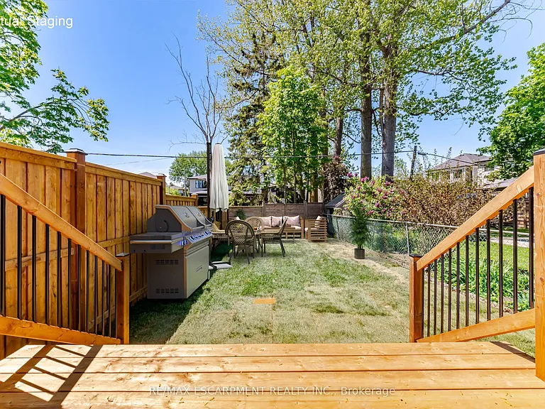 40B Maple Ave N — Photo 47