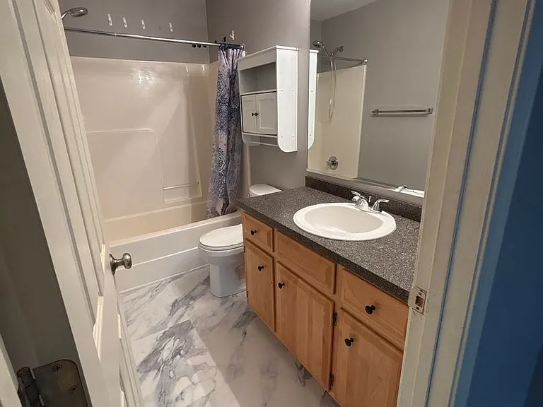317 Bainbridge Dr #N — Photo 28