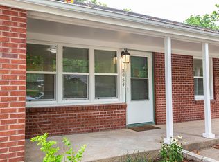 2054 College View Rd, Manhattan, KS 66502