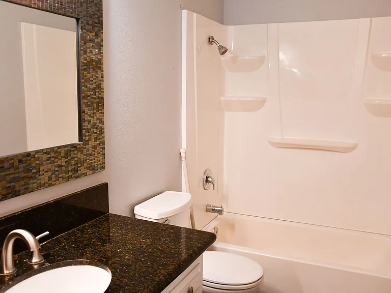 660 S Glassell St #107 — Photo 16