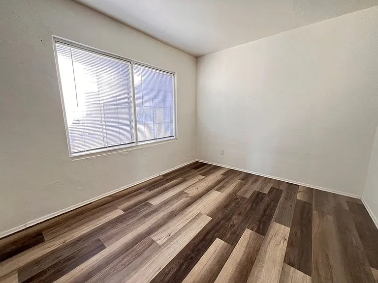 510 S Johnson Ave — Photo 14