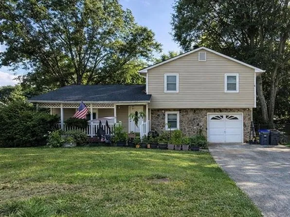 1136 Samuel Dr, Norcross, GA 30093