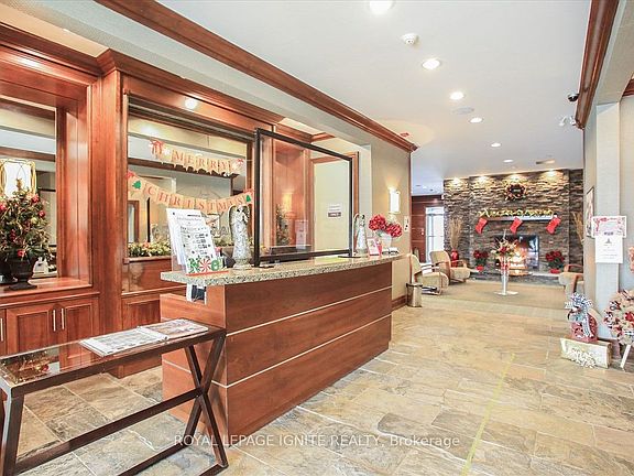 5th image of 65 Shipway Ave #213