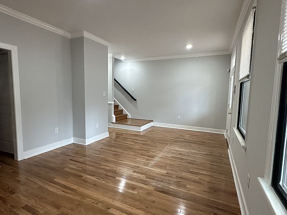 5th image of 309 N 28th St