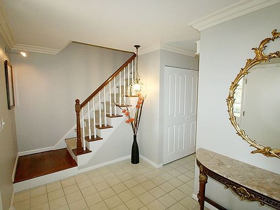 5th image of 148 College Park Dr