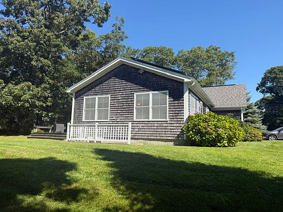 5th image of 4 Periwinkle Ln