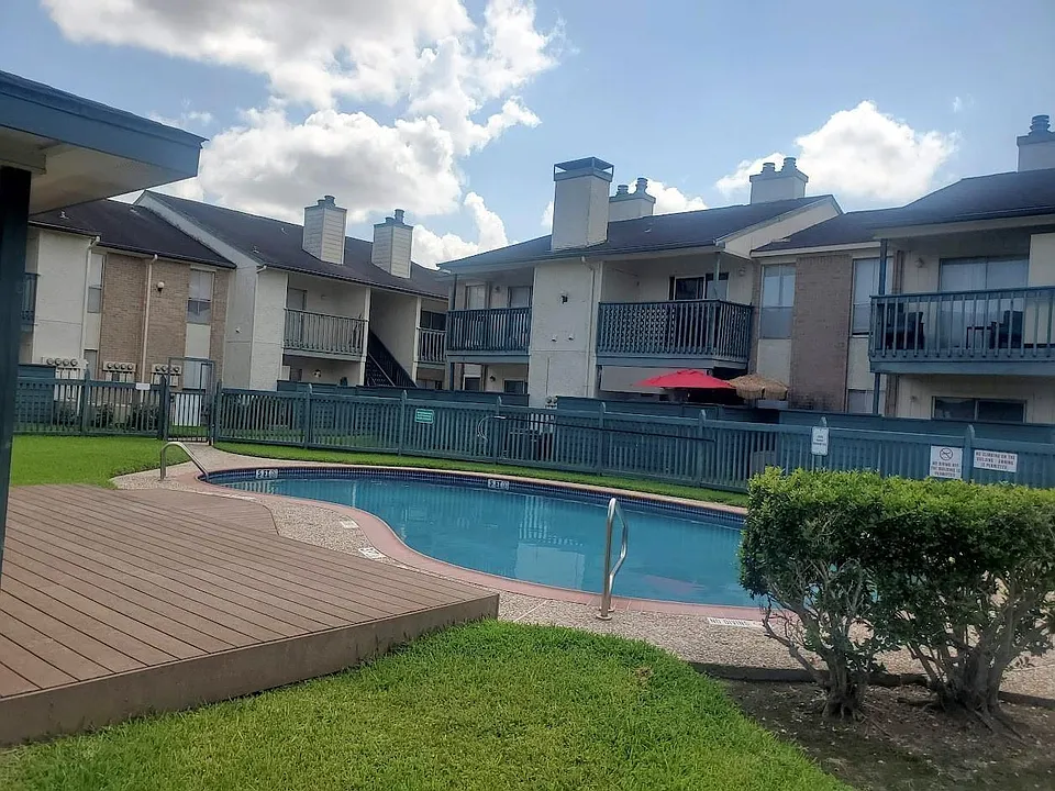 250 El Dorado Blvd #296