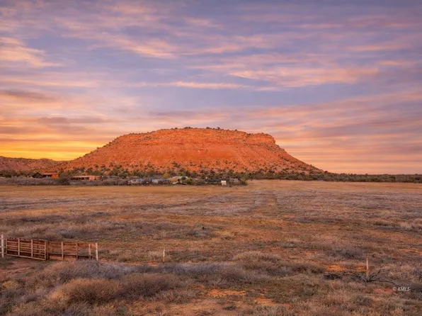 Crescent Butte Trl, Kanab, UT 84741