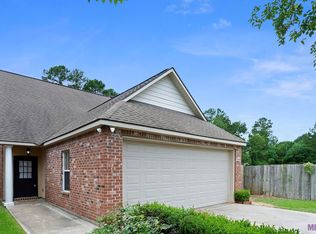 7542 Crepe Myrtle Ln, Denham Springs, LA 70706