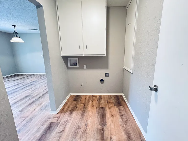 2102 Richwood Dr — Photo 27