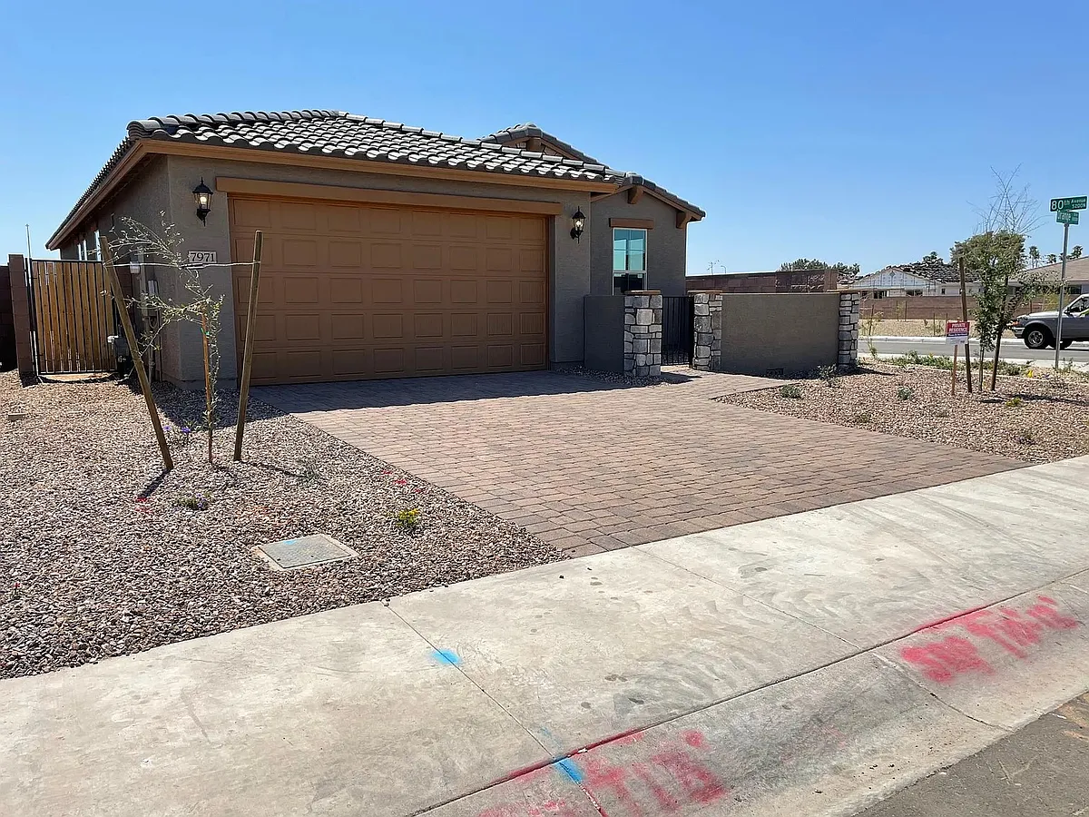 Building Photo - 7971 W Orange Dr