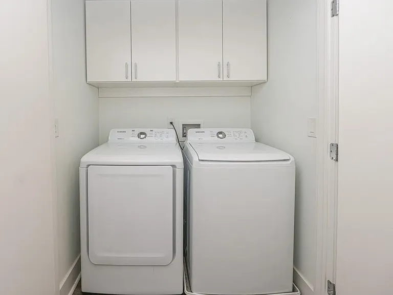 1145 Kirkwood Ave SE #14 — Photo 31