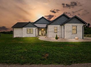 43 Cedar Ridge Dr, London, KY 40744
