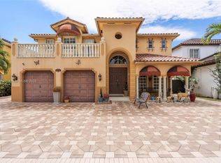 16254 SW 67th Ter, Miami, FL 33193