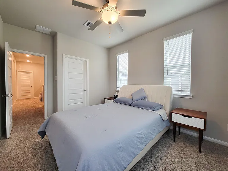 1510 Lakeline Oak Dr — Photo 33