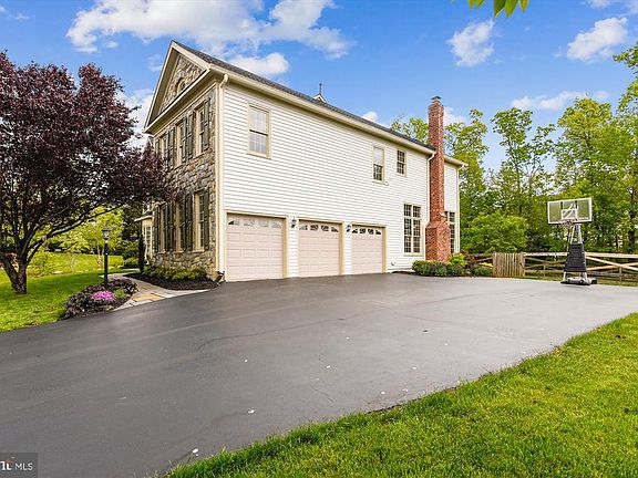 3rd image of 12681 Crabtree Falls Dr