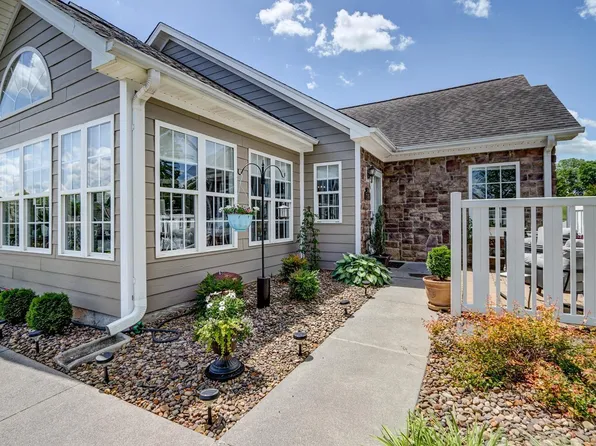 1362 Jefferson Way, Forest, VA 24551