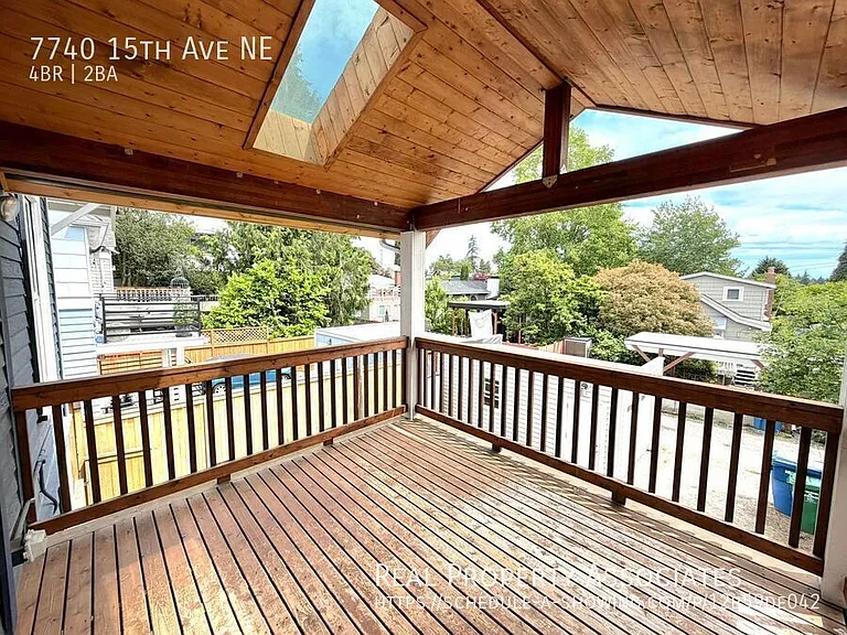 7740 15th Ave NE — Photo 18