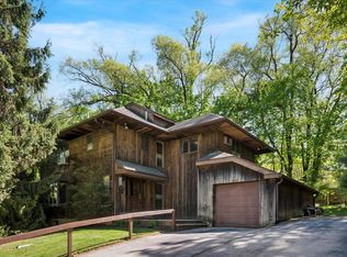 7704 Cresheim Rd, Philadelphia, PA 19118