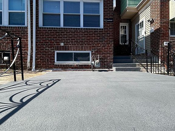2nd image of 46 Lamport Rd