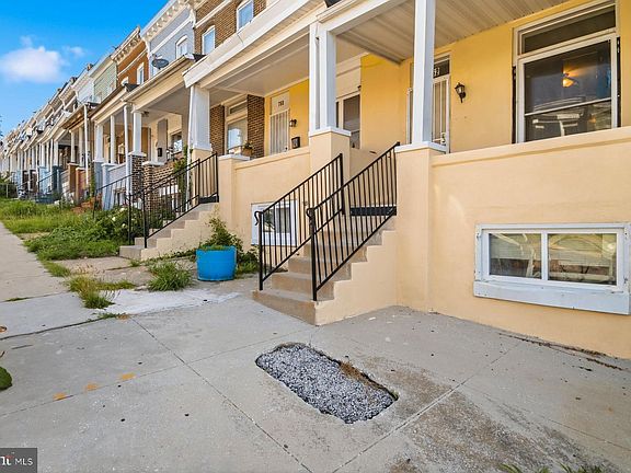 2nd image of 762 Bartlett Ave