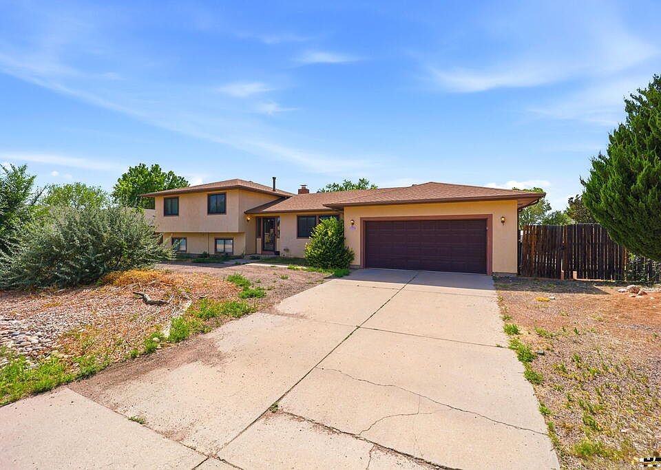 1st image of 173 S Golfwood Dr E