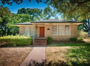 1806 Harrison Rd, Brenham, TX 77833