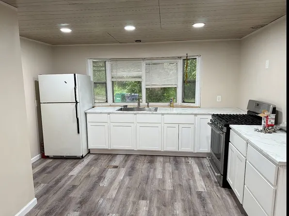 139 Garfield St, Phelps, NY 14532