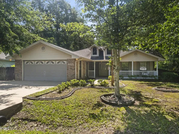 8825 Manoo St, Diamondhead, MS 39525
