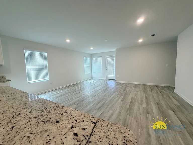 5533 Silverbell Dr — Photo 7
