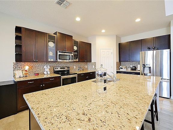 2nd image of 9439 Royal Vista Ave