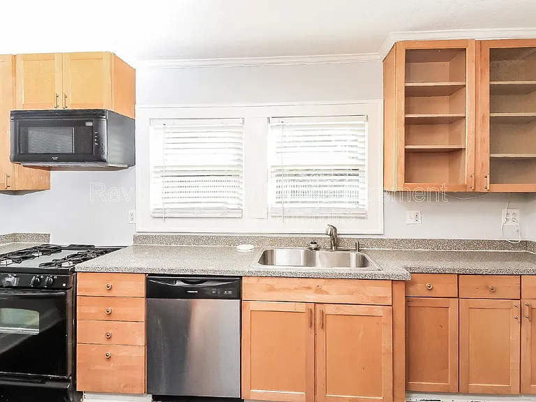 371 Haas Ave SE — Photo 8
