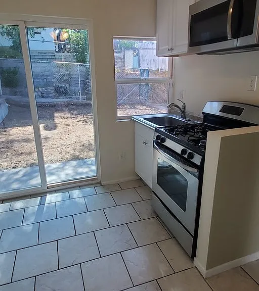 7110 Mohawk St #A — Photo 10