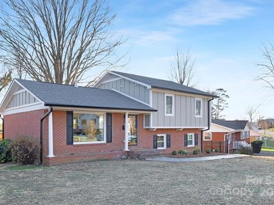 1740 Northcliff Dr, Charlotte, NC, 28216