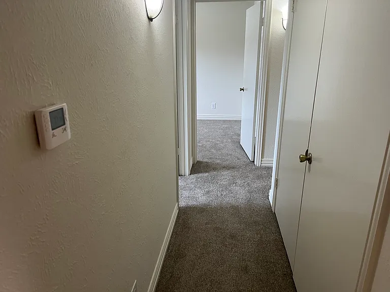 1104 Kesser Dr — Photo 14