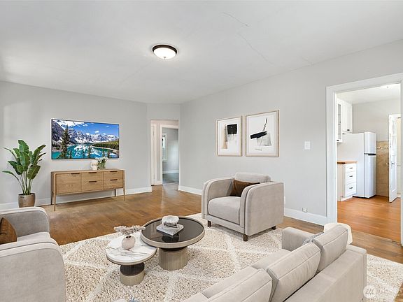 4th image of 118 Cushing Street NW