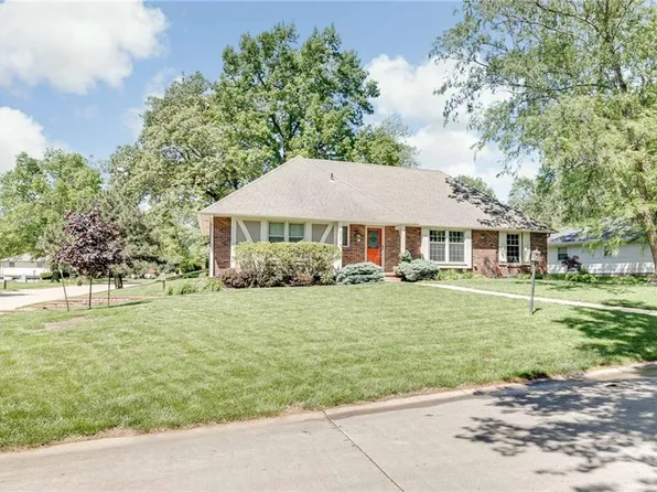 5114 Stonecrest Ter, Saint Joseph, MO 64506